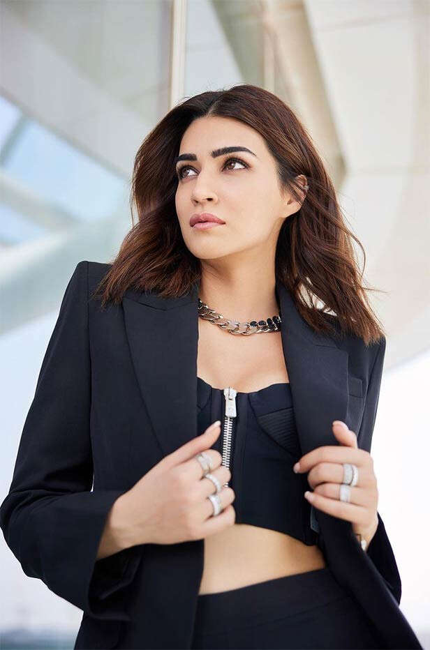 Kriti Sanon exudes bossy elegance in stylish pantsuits | Filmfare.com