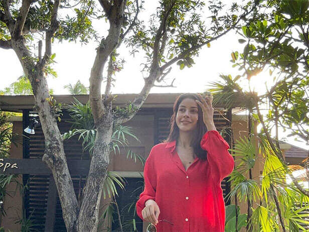 Shehnaaz Gill’s beach getaway is giving us all wanderlust, see pics ...