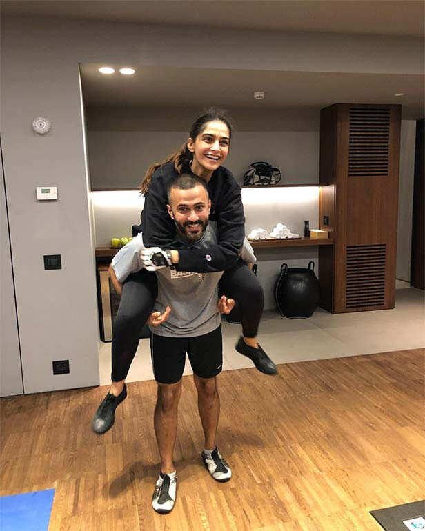 Sonam Kapoor Ahuja, Anand Ahuja