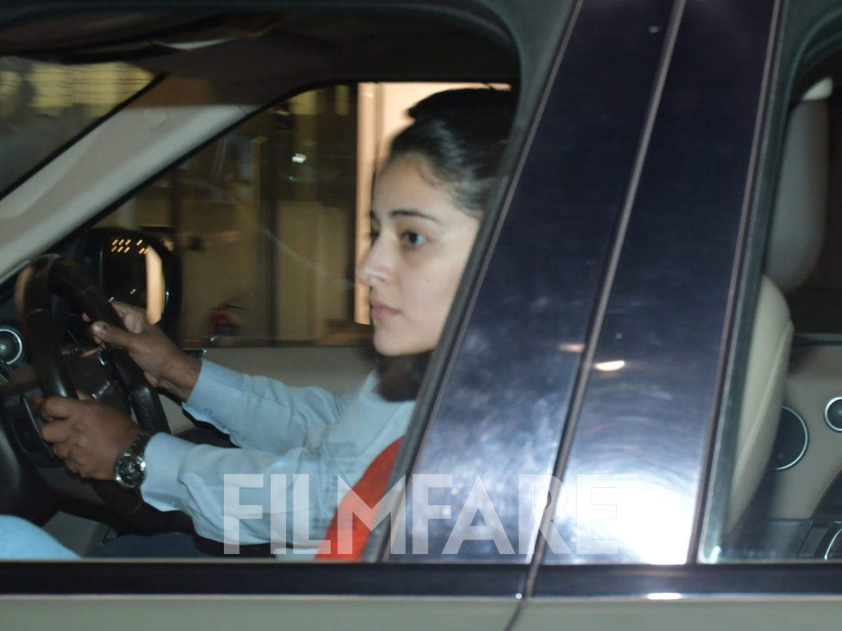 Ananya Panday and Aditya Roy Kapur step out for a movie date. See pics ...