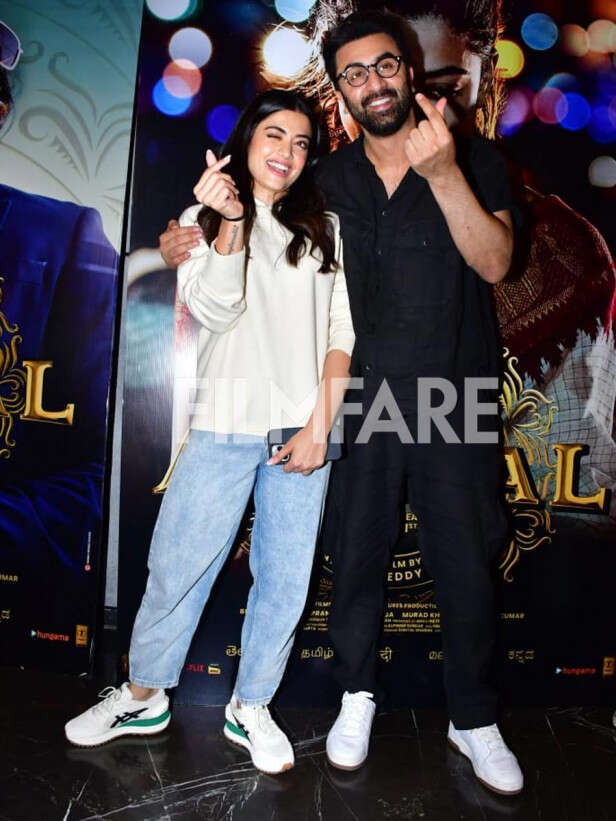 Ranbir Kapoor And Rashmika Mandanna Are All Hearts At The Trailer ...