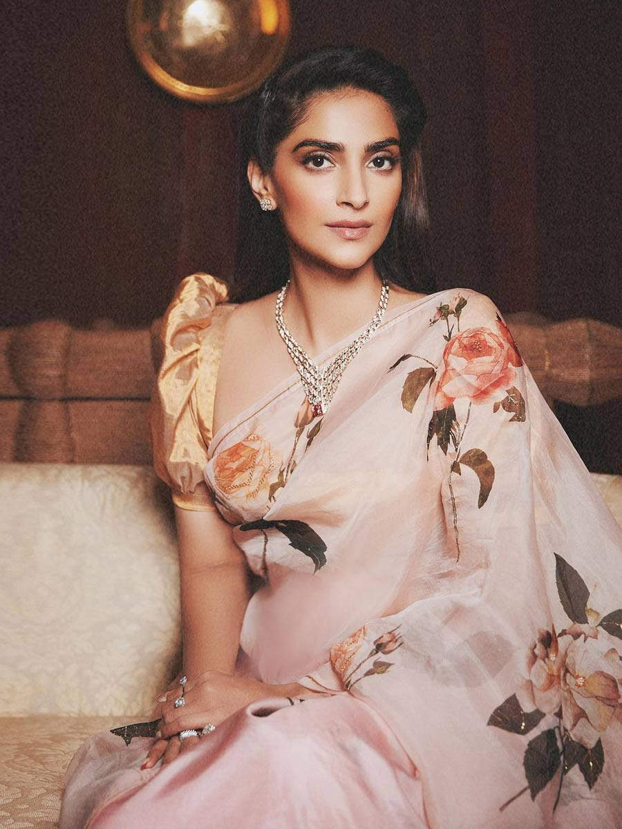 Sonam Kapoor's blush pink organza saree is one to bookmark this
