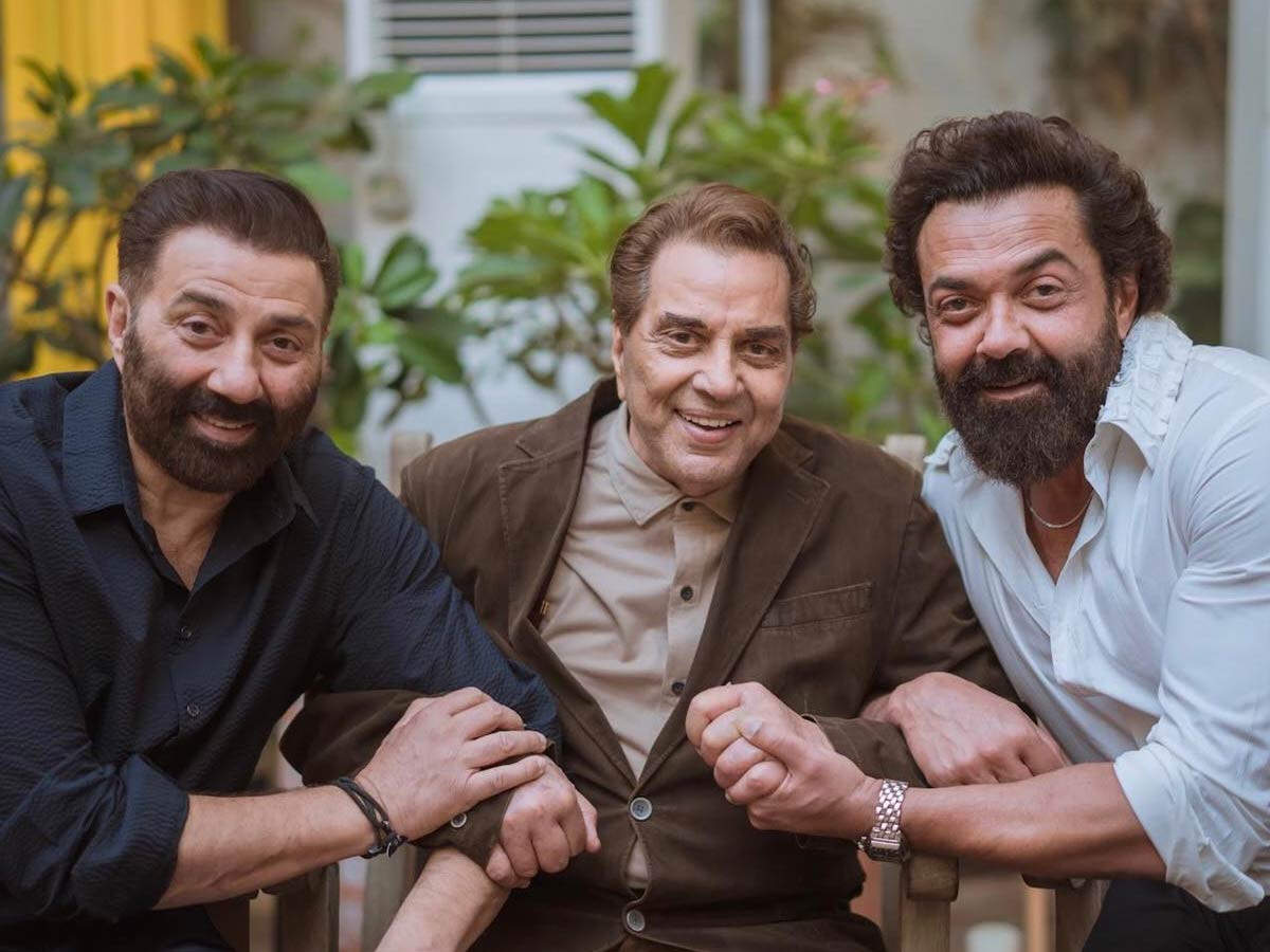 Birthday Special A Peek Into Sunny Deol s Precious Family Moments Birthday Special A Peek Into Sunny Deol s Precious Family Moments
