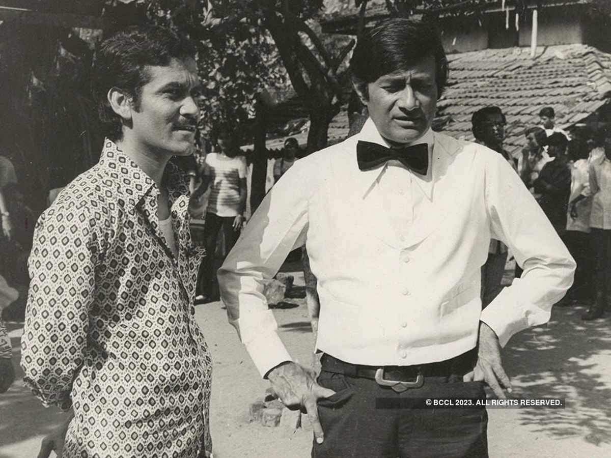 From Dev Anand, Rajesh Khanna To Dharmendra - Finest Fashion Icons To  Exist, Thanks To Bollywood!