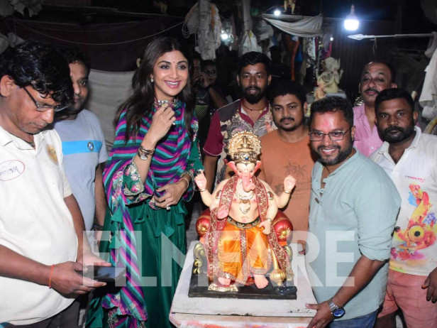 Ganesh Chaturthi 2023 Shilpa Shetty Brings Ganpati Home See Pics 6219