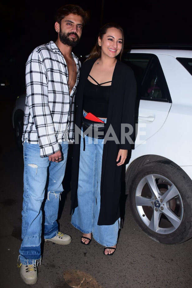 Sonakshi Sinha is all smiles with boyfriend Zaheer Iqbal. See pics ...