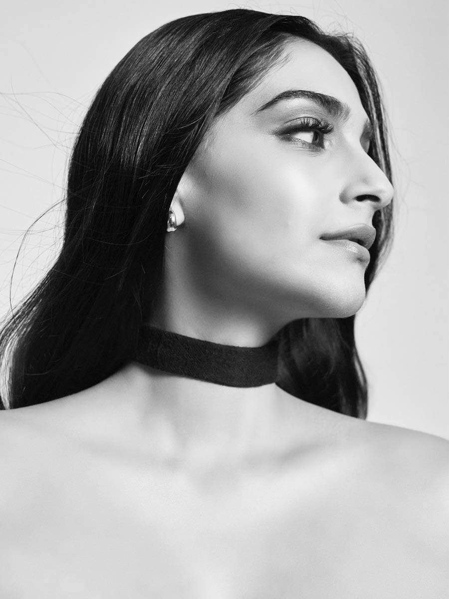 Sonam Kapoor brings the glamour in a red-and-white look. See pics ...