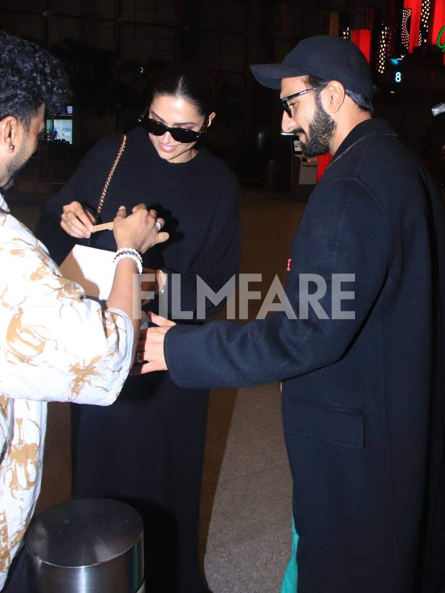 Deepika Padukone Twins With Ranveer Singh In Black, Cuts Birthday Cake ...