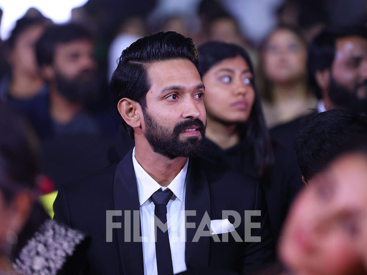 50 Inside Pics From The 69th Hyundai Filmfare Awards 2024 With Gujarat ...