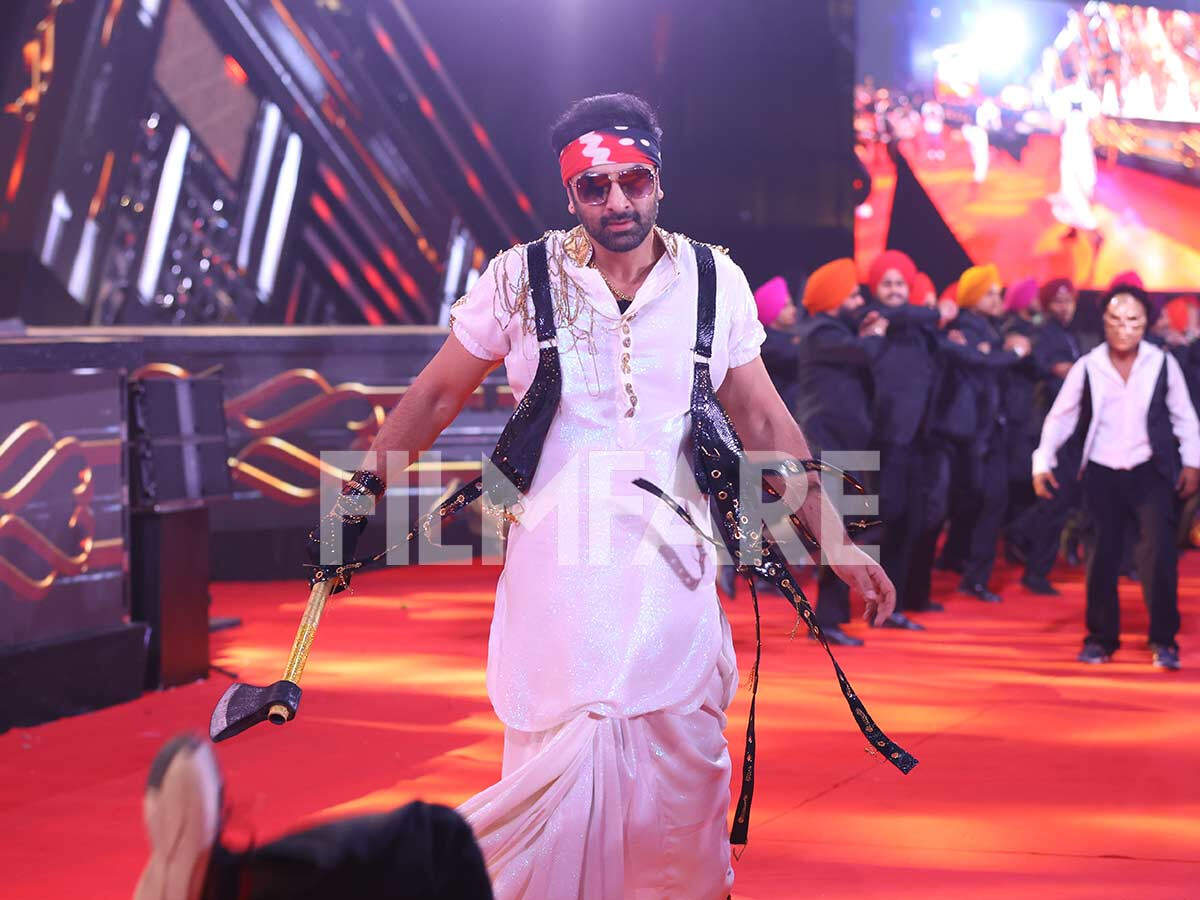 Kareena Kapoor, Ranbir Kapoor And More Set The Stage On Fire At The ...