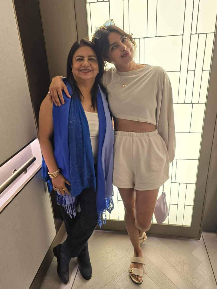 Priyanka Chopra Jonas social