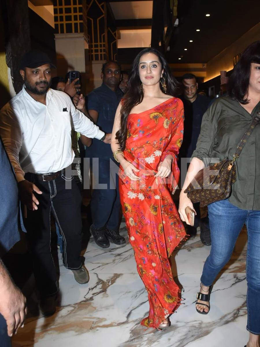 Shraddha Kapoor stuns in a red saree at Stree 2 teaser launch ...