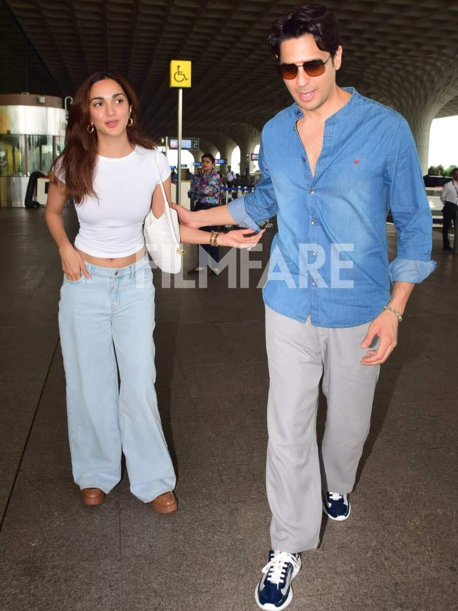 Power couple Sidharth Malhotra and Kiara Advani were snapped at the ...