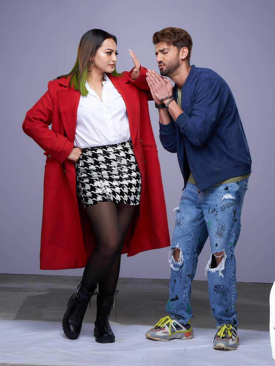 Here Are Some Pictures Of The Adorable Duo Sonakshi Sinha And Zaheer ...