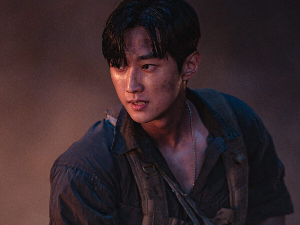 New Sweet Home Season 3 Stills See Song Kang & More Fight For Survival 