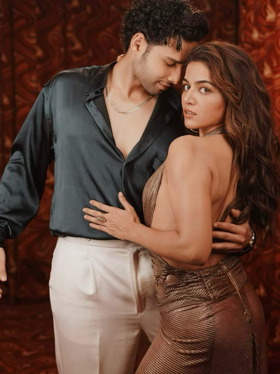 Wamiqa Gabbi and Siddhant Chaturvedi drops sizzling new pics | Filmfare.com