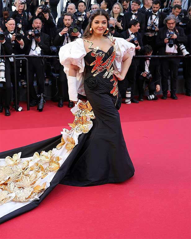 Cannes 2024: Aishwarya Rai Bachchan turns heads in a black & gold ensemble  | Filmfare.com