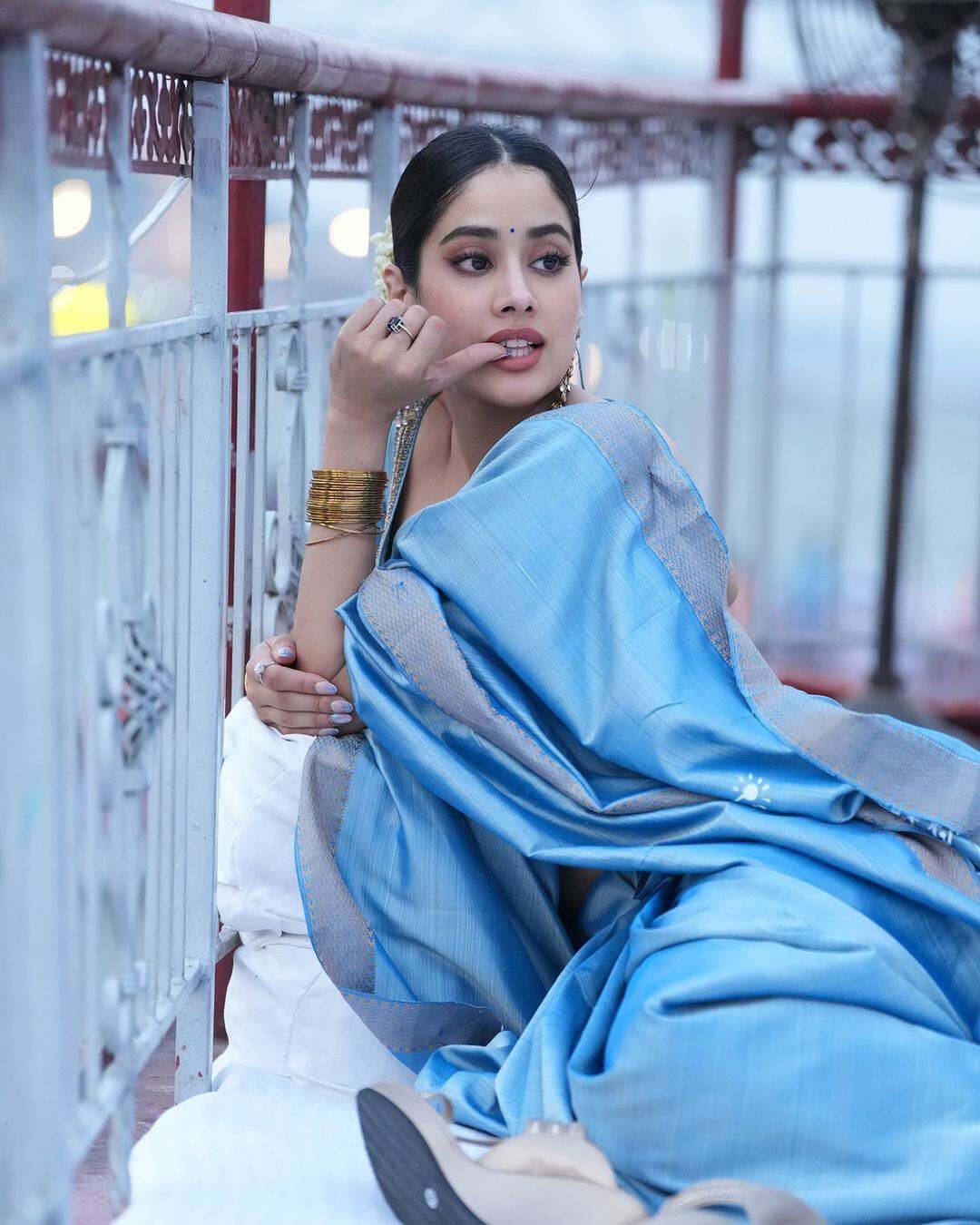 Janhvi Kapoor Looks Ethereal In A Saree In These Latest Clicks 