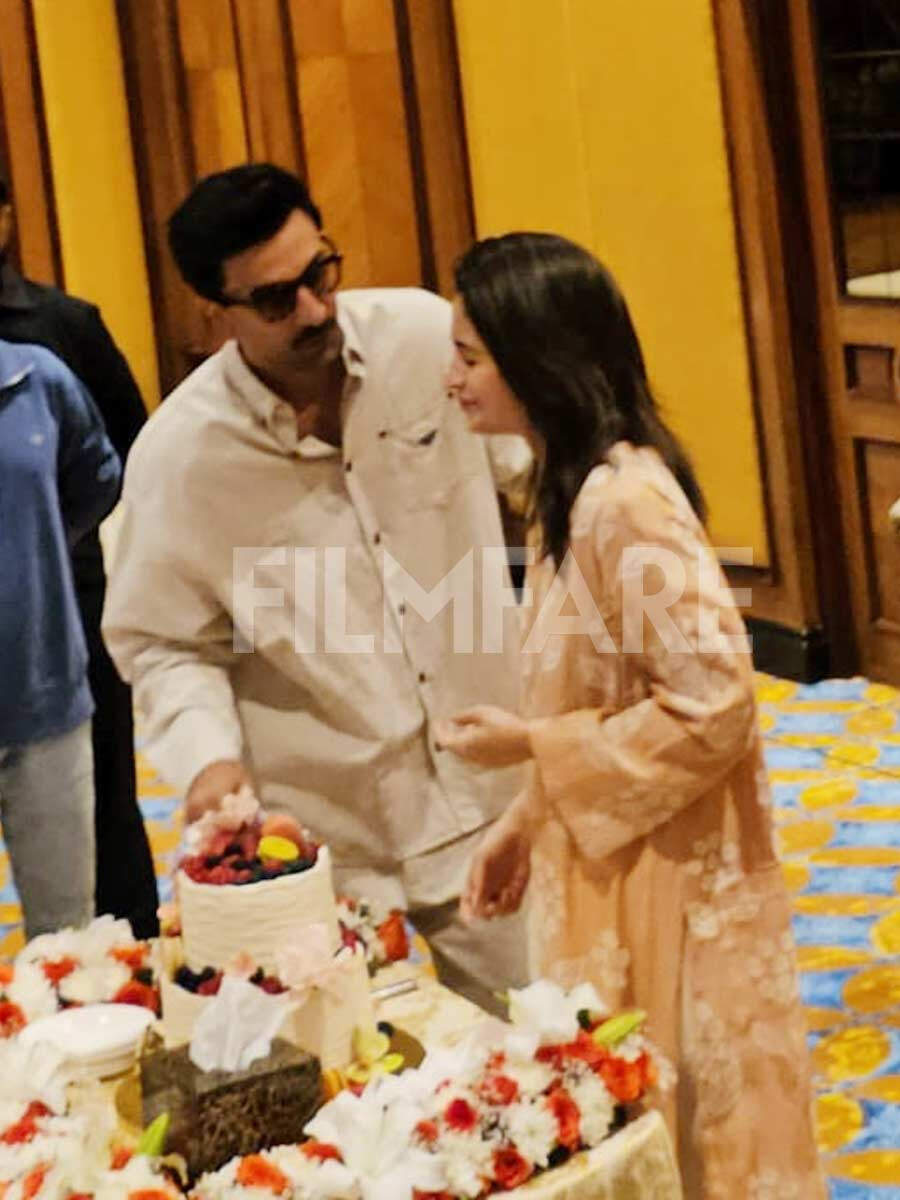 Pics: Alia Bhatt And Ranbir Kapoor Celebrate The Actress’ Birthday With ...