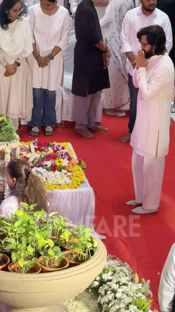 Photos: Aamir Khan and Vicky Kaushal Attend Asha Bhosle’s Last Rites ...