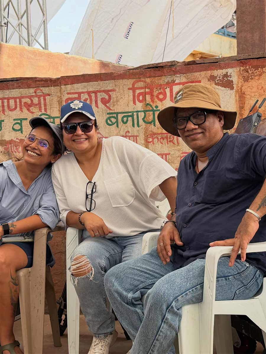 Priyanka Chopra Jonas Unwinds in Poolside Bliss Amid Varanasi Shoot