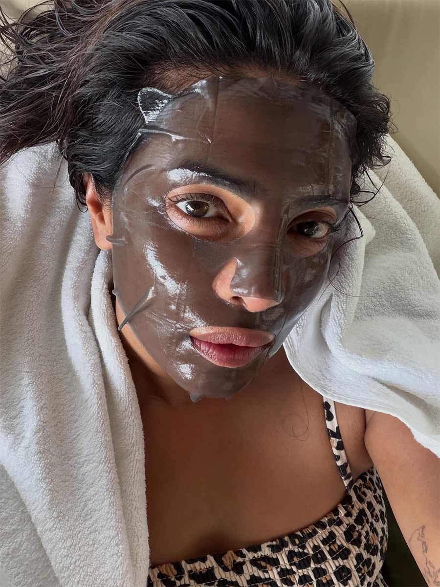 Priyanka Chopra Jonas Unwinds in Poolside Bliss Amid Varanasi Shoot