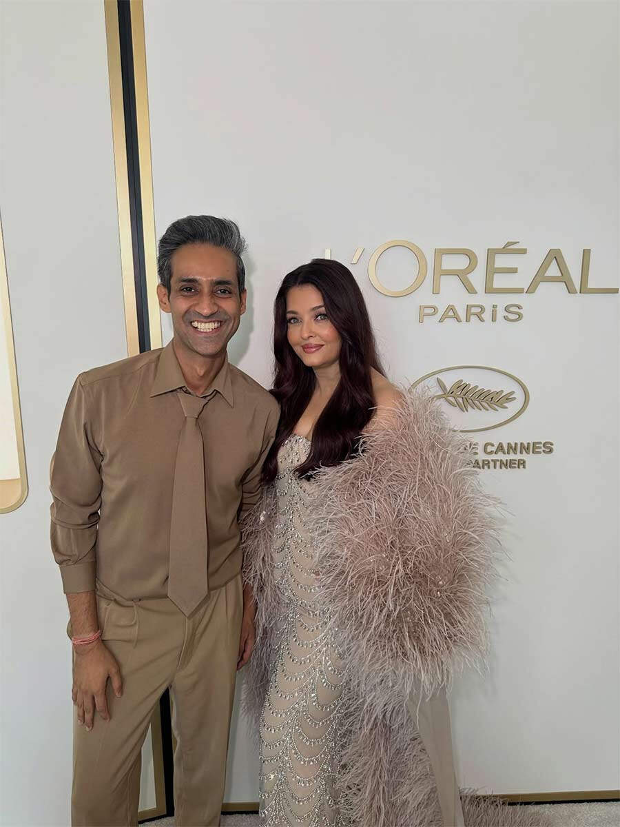 aishwarya rai party wear dresses Amidst Divorce Rumours With Abhishek Bachchan, Aishwarya Rai And Aaradhya Bachchan Dazzle Away In Shimmering Black Looks At The SIIMA Awards 2024