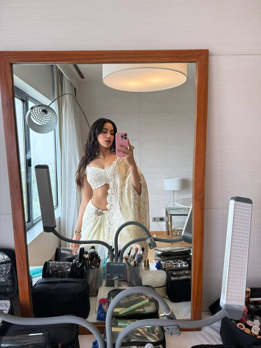 Janhvi Kapoor Stuns in Ivory Saree While Promoting ‘Peddi’