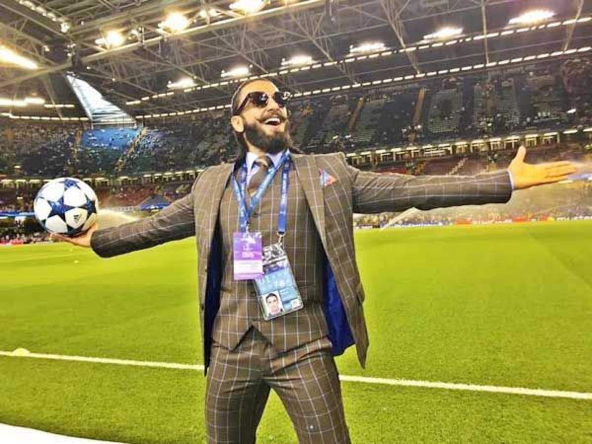 Ranveer Singh Soaks In Premier League Action As A Football Fanboy Meeting  Legends Of The Game In The UK: It Has Been A Remarkable Experience