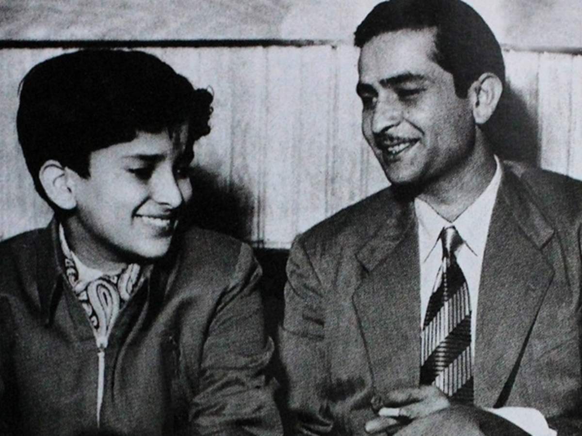 A Father Remembers! A Look back at Showman Raj Kapoor's life ...
