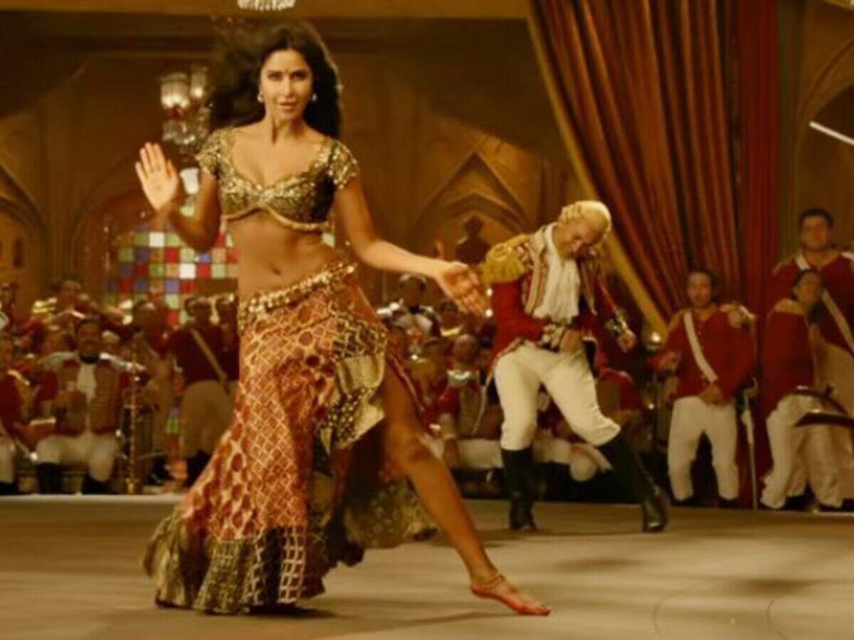 Katrina Kaif gets the temperatures soaring in the teaser of Suraiyya |  Filmfare.com