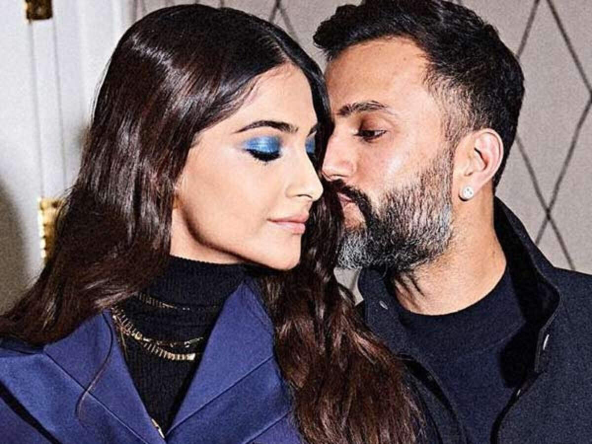Sonam Kapoor Ahuja And Husband Anand Ahuja S Funny Banter Is Worth A Read Filmfare Com sonam kapoor ahuja and husband anand