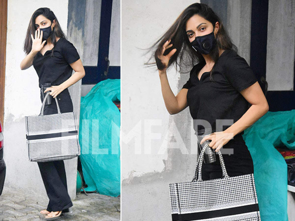 Kiara Advani flaunts Prada Triangle Saffiano leather shoulder bag at  Mission Majnu screening . Follow👉 @a_look_that_happened…