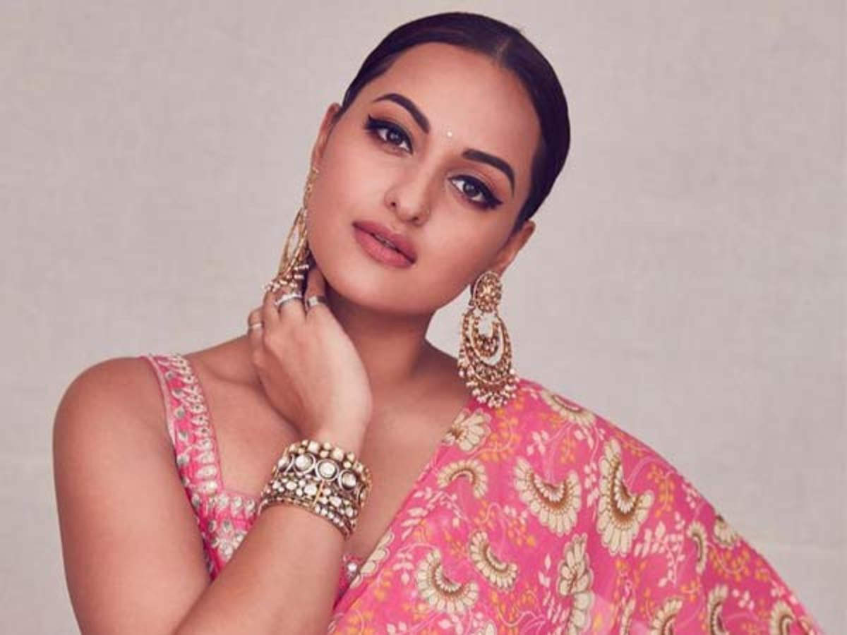 Sonakshi Sinha fulfils her dream by purchasing her own home | Filmfare.com