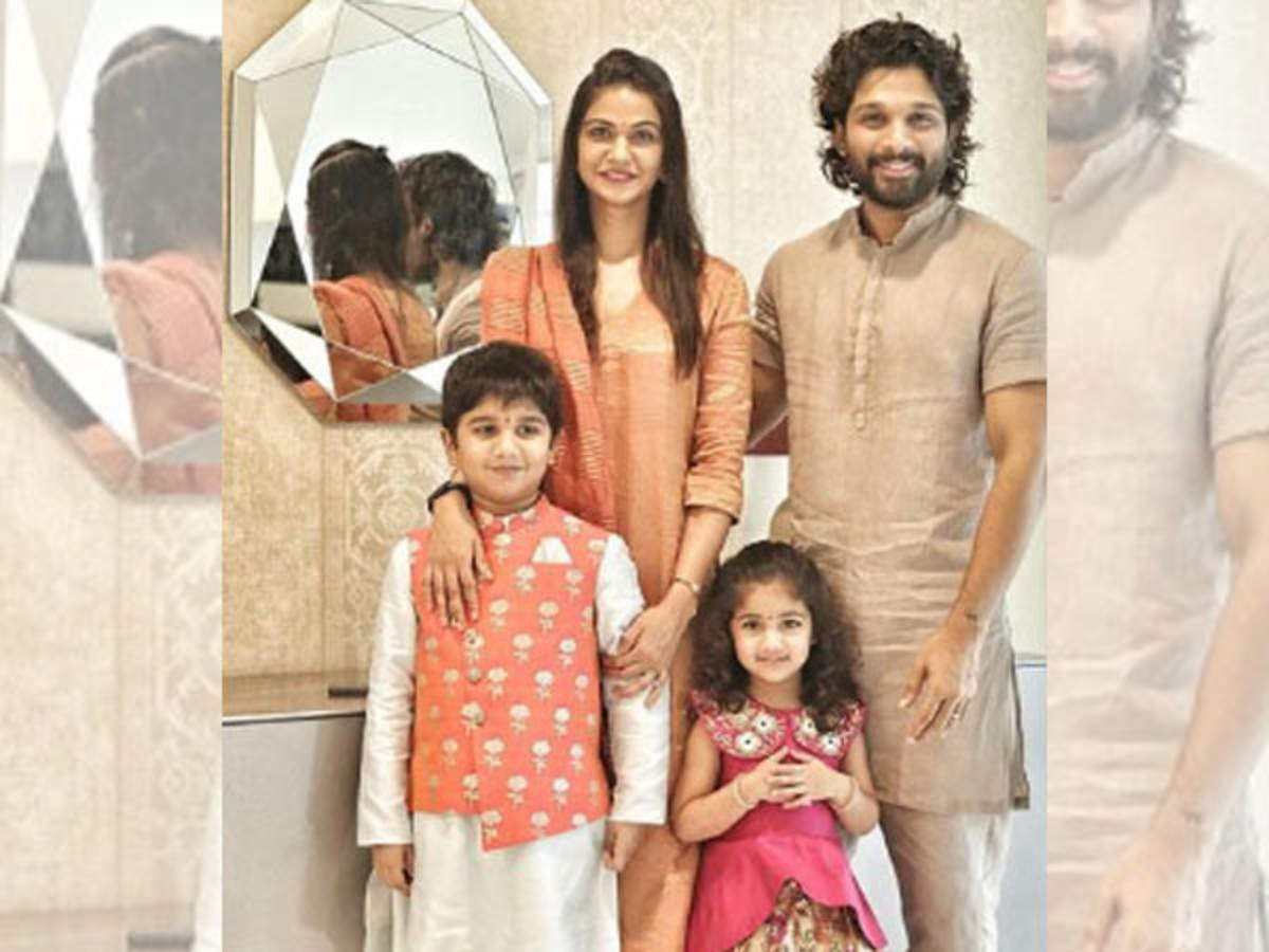 Allu Arjun shares video of meeting his family after 2 weeks in quarantine -  watch | Filmfare.com