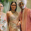Karisma Kapoor tied Ranbir Kapoor-Alia Bhatt's wedding knot with her  sisters | Bollywood - Hindustan Times