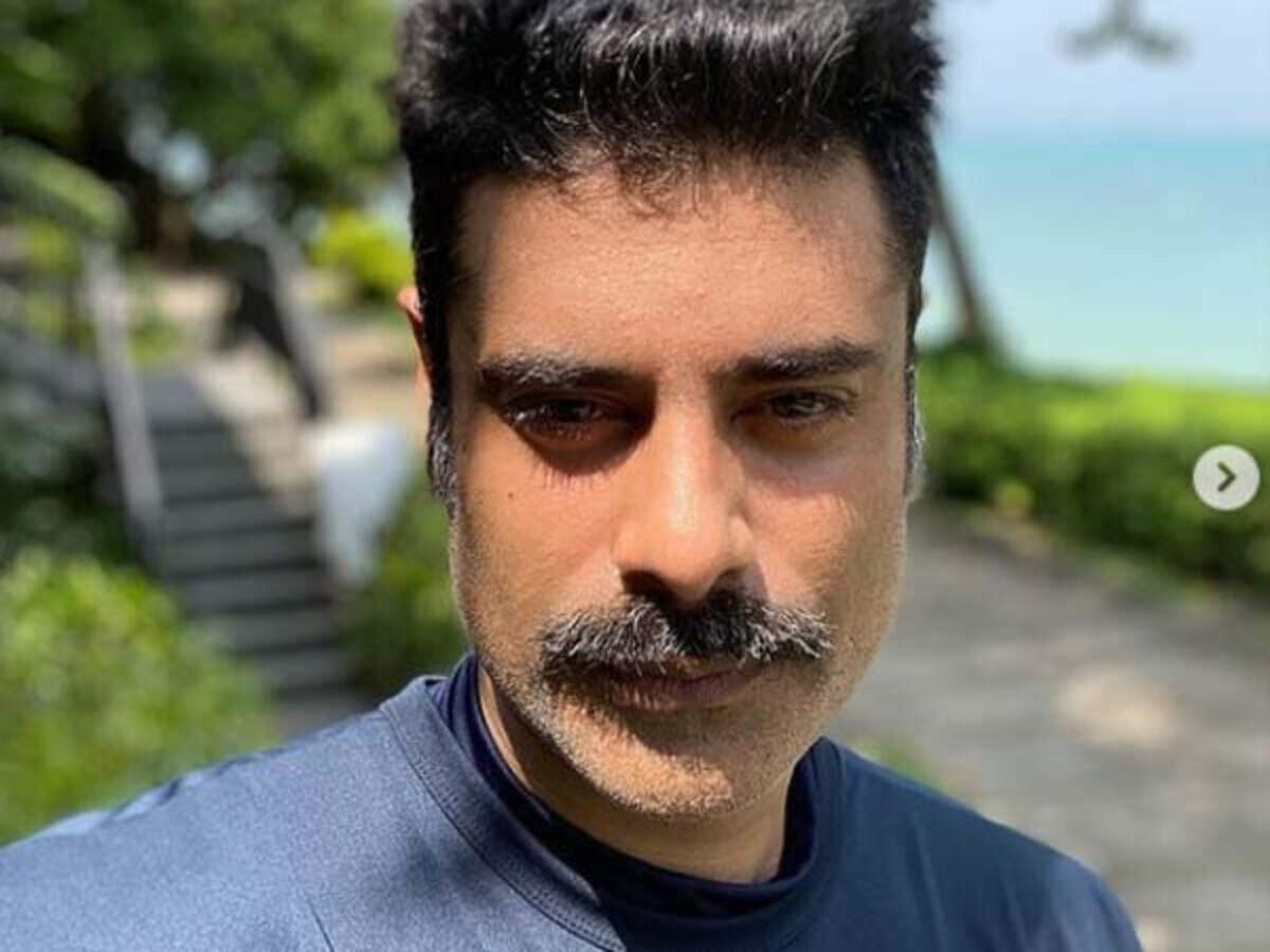 Sikandar Kher is set to star in a film based on surrogacy Sikandar Kher is set to star in a film based on surrogacy