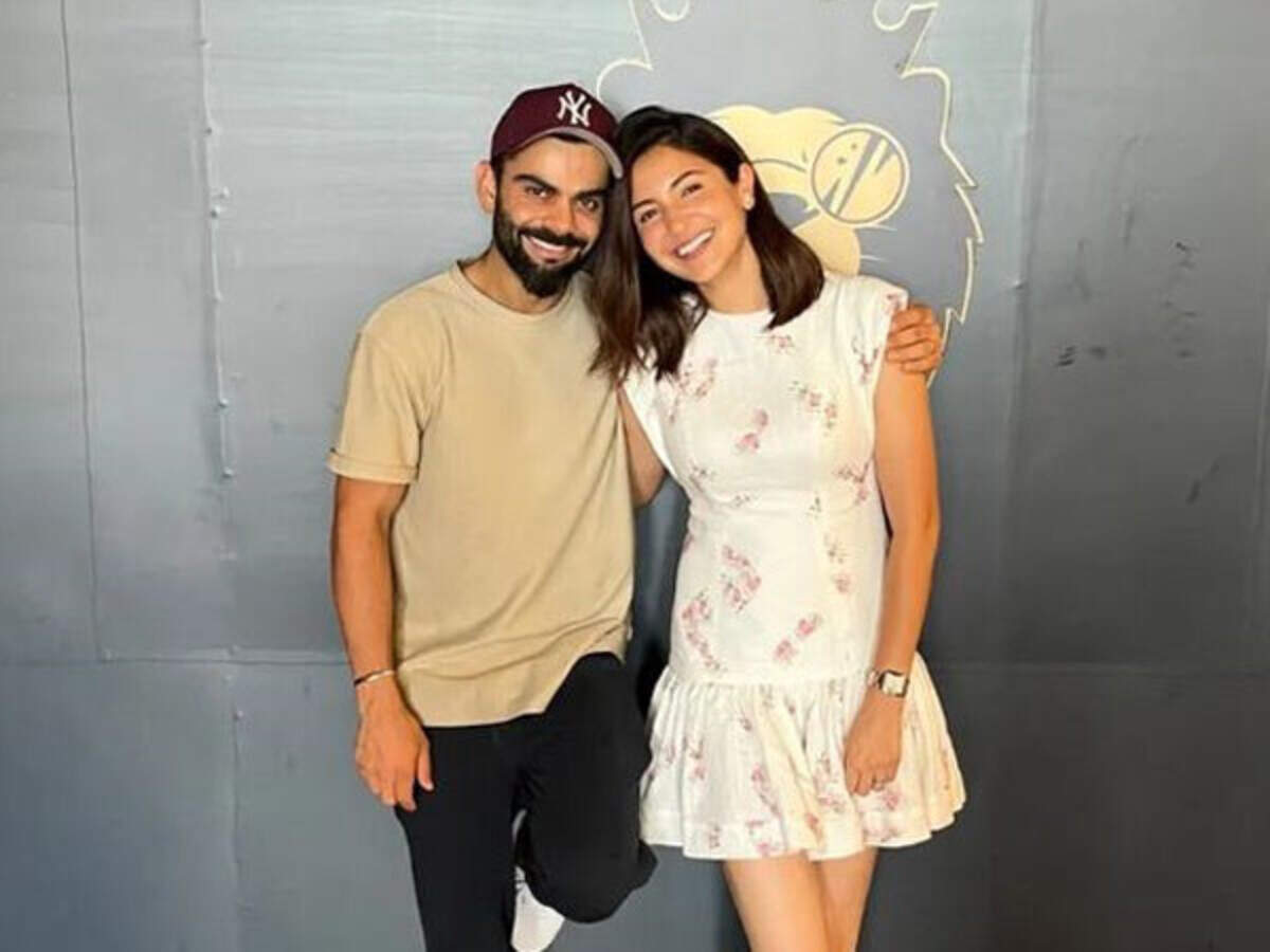 Virat Kohli Works Out With His "Favourite" - Anushka Sharma | Filmfare.com