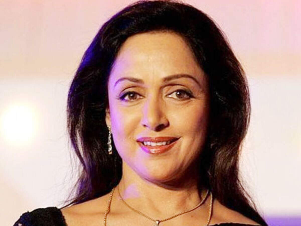 Shah Rukh Khan talks about Hema Malini, Dev Anand in old