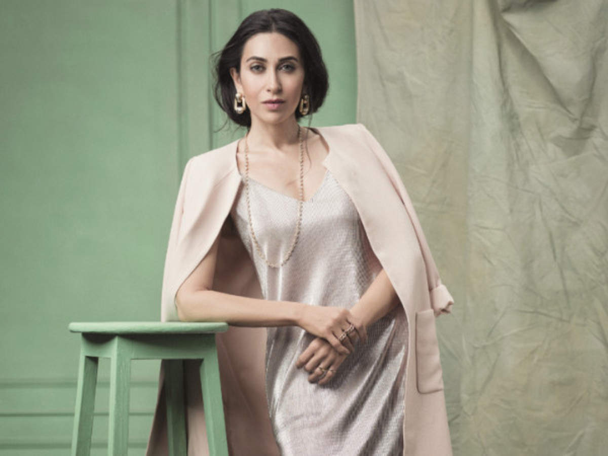 Karisma Kapoor Opens Up On Her 'Selective Work', Reveals It Is 'Out of  Choice': 'I Like To Be' - News18