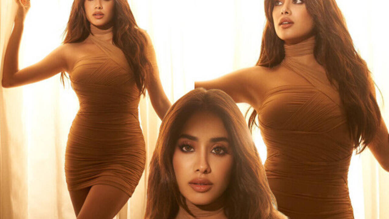 janhvi kapoor brown dress While You're Eating Chocolate For Diwali 2022, Janhvi Kapoor Is Wearing It  In A Brown Mini Dress