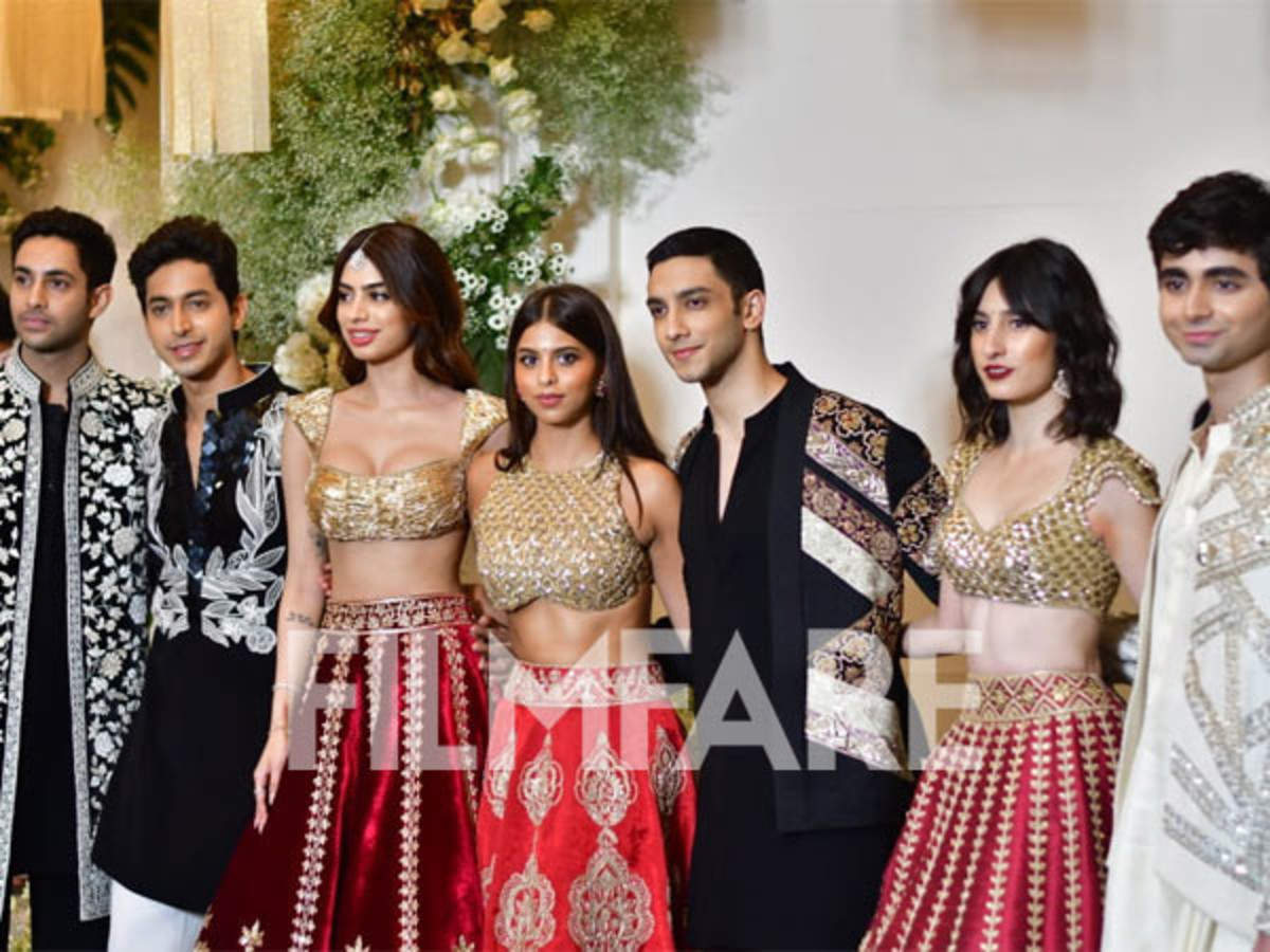 Suhana Khan, Khushi Kapoor, Agastya Nanda & more attend Manish Malhotra's  star-studded Diwali party