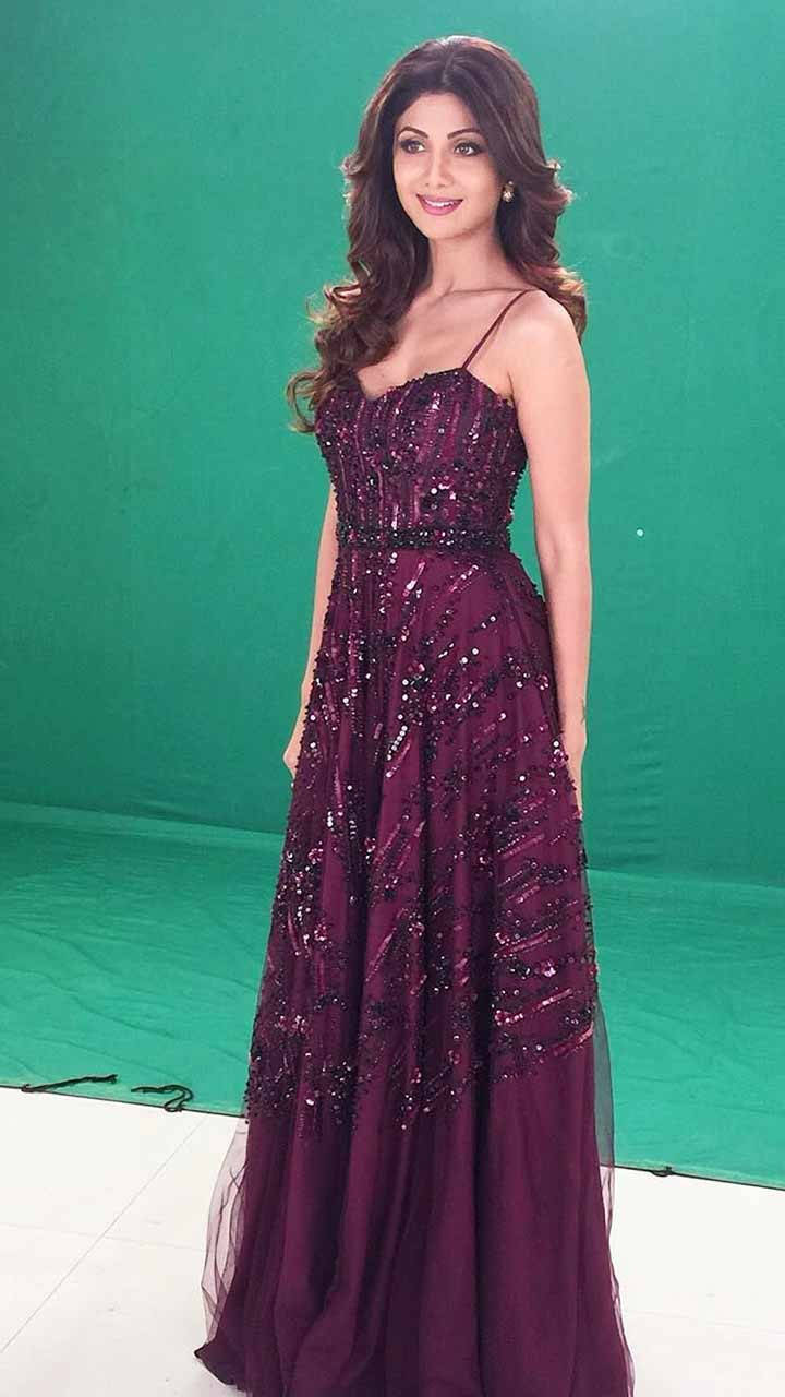 Shilpa Shetty Kundra Rocking Gowns Filmfare Com