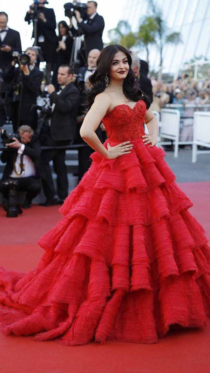 Bollywood actresses making heads turn on the red carpet in red ...