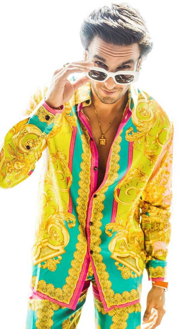 Ranveer Singh edifies men on how to rock prints