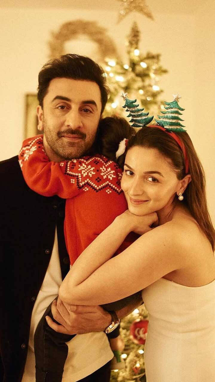 white christmas dresses Mule Sari – Worn by Alia Bhatt main image 1